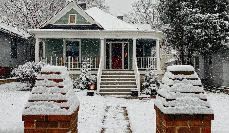 خمس طرق فعّالة لحماية سقف منزلكِ هذا الشتاء!