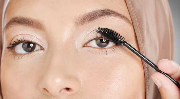 أخبريني كيف تريدين شكل رموشك.. وساخبرك بأفضل ماسكرا
