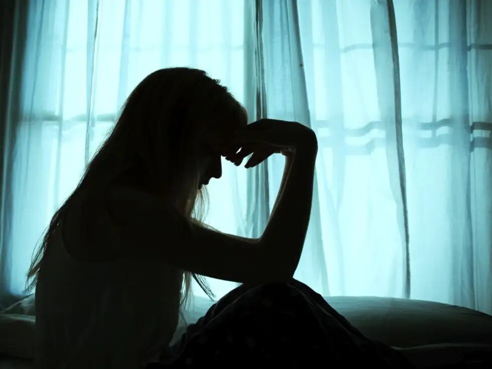 لماذا تعاني النساء من الاكتئاب أكثر من الرجال؟! 