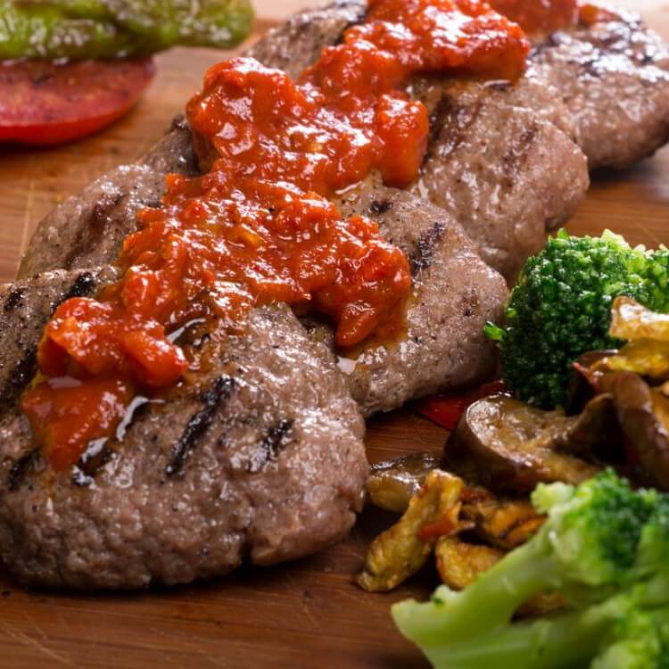 وصفات لأنواع شهية وذات نكهات غنية من كفتة اللحم المفروم