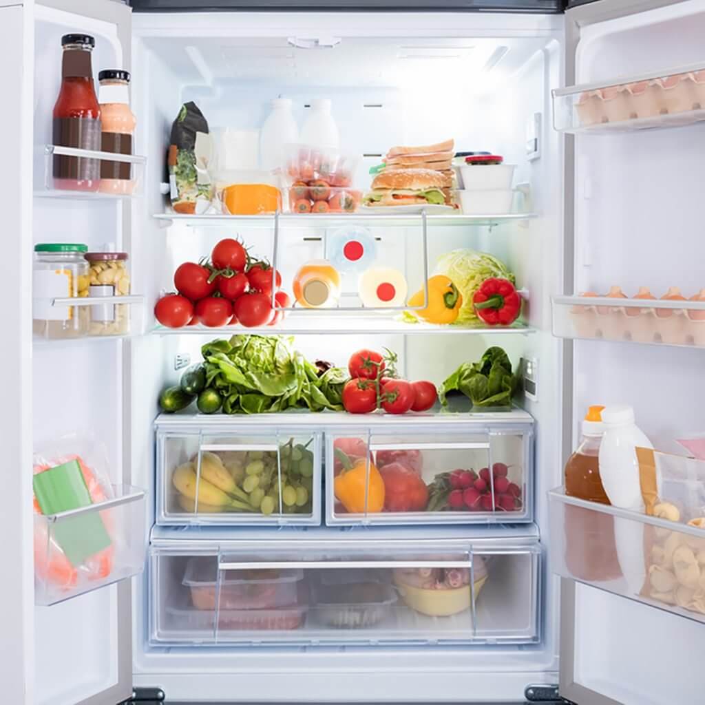 طرق مبتكرة لتنظيم وتنظيف الثلاجة قبل رمضان! 