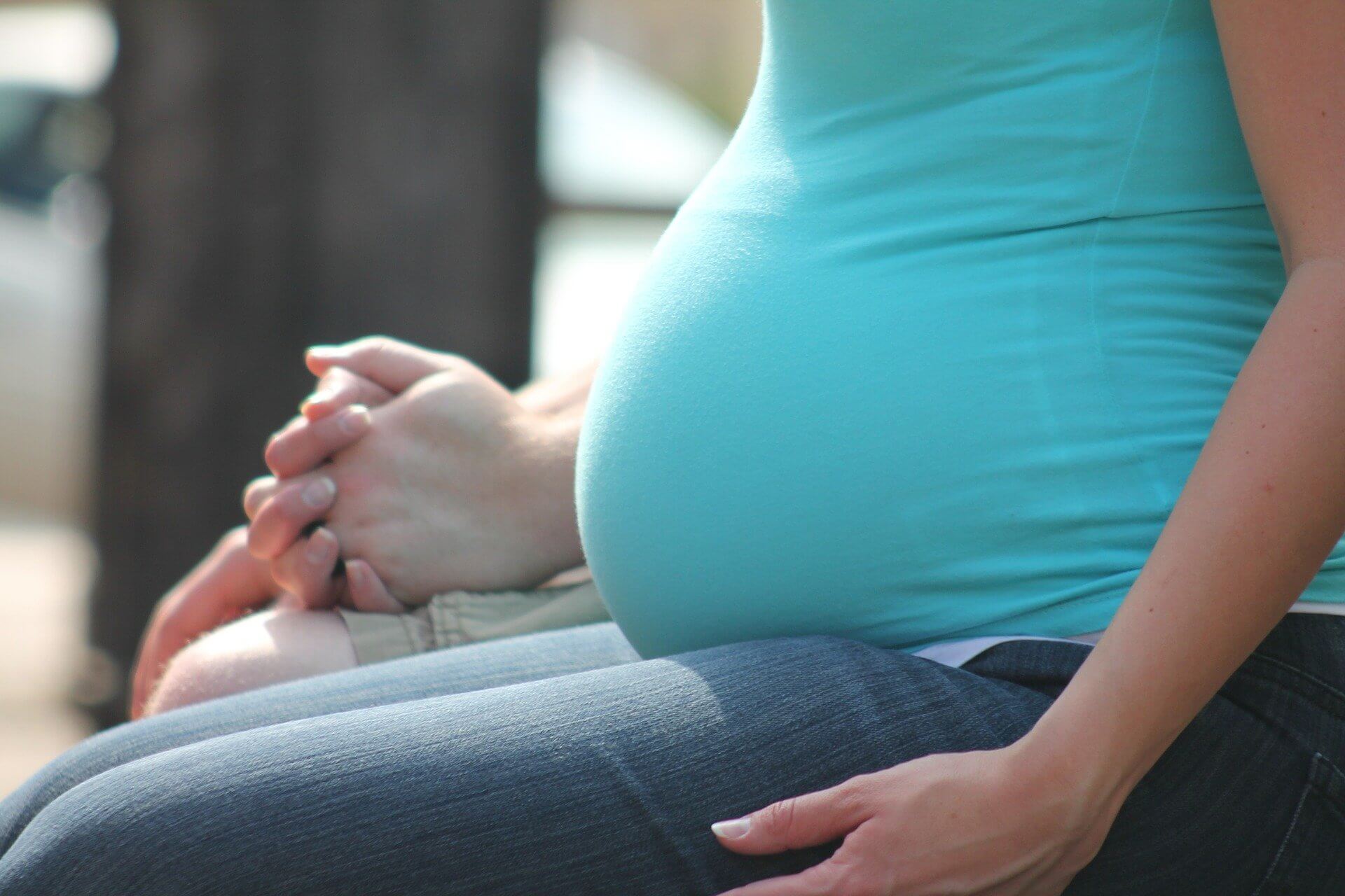 الأسبوع الـ36 للحمل: علامات الحمل وحجم الجنين وقائمة مهامكِ!