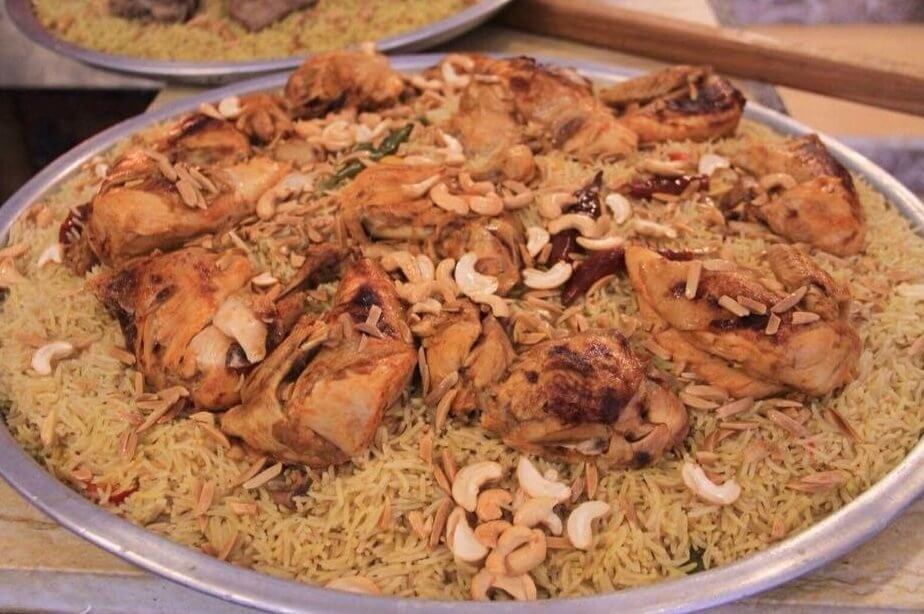 من المطبخ السعودي الى منزلك وصفة الكبسة ومرق الخضروات 