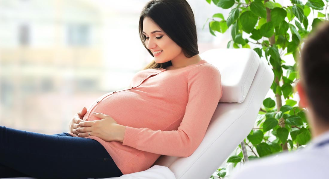 الرفاهية أثناء الحمل..7 أمور لتفعليها بمفردك و9 يشارككِ زوجك بها !