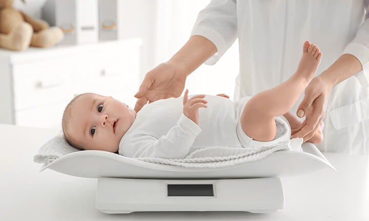 ما هو الوزن الطبيعي للمولود؟ ومتى يجب أن أقلق؟
