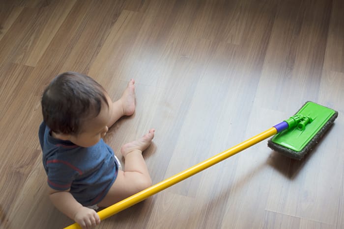 كيف تقومي بتنظيف الأرضيات للحفاظ على صحة أسرتكِ؟
