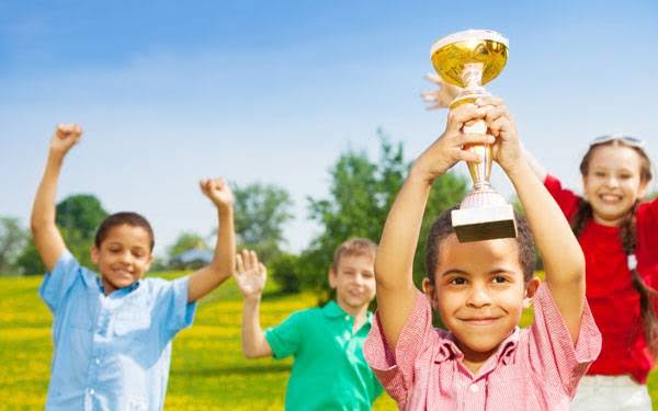 ينصح أطباء الأطفال بضرورة التنوع في التمارين الرياضية