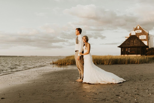 هل فكرتِ من قبل في إقامة حفل زفاف في رحلة بحرية؟!