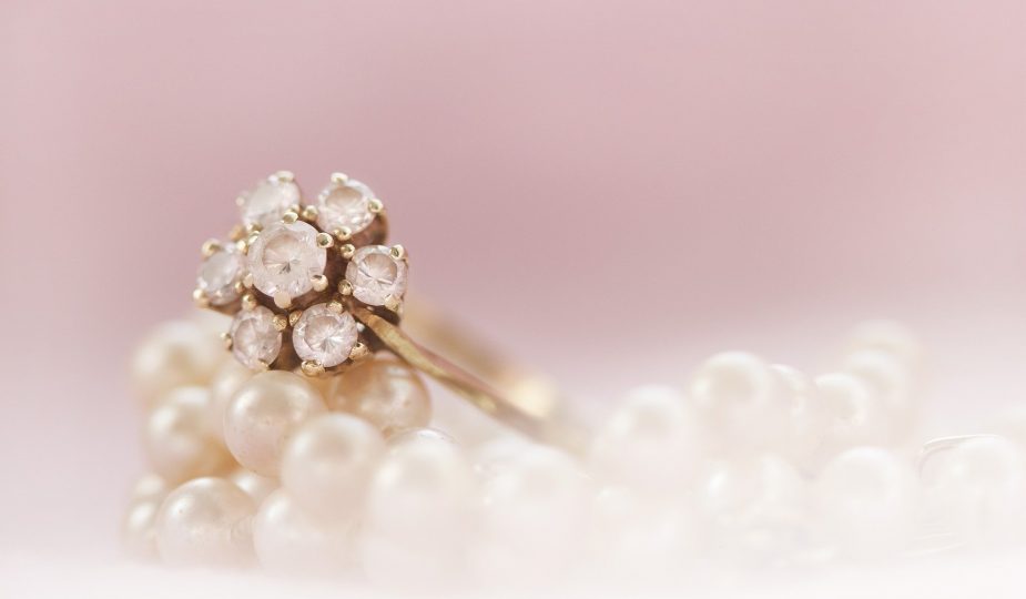 صيحات مجوهرات الزفاف الأكثر شهرة وانتشارًا هذا العام!